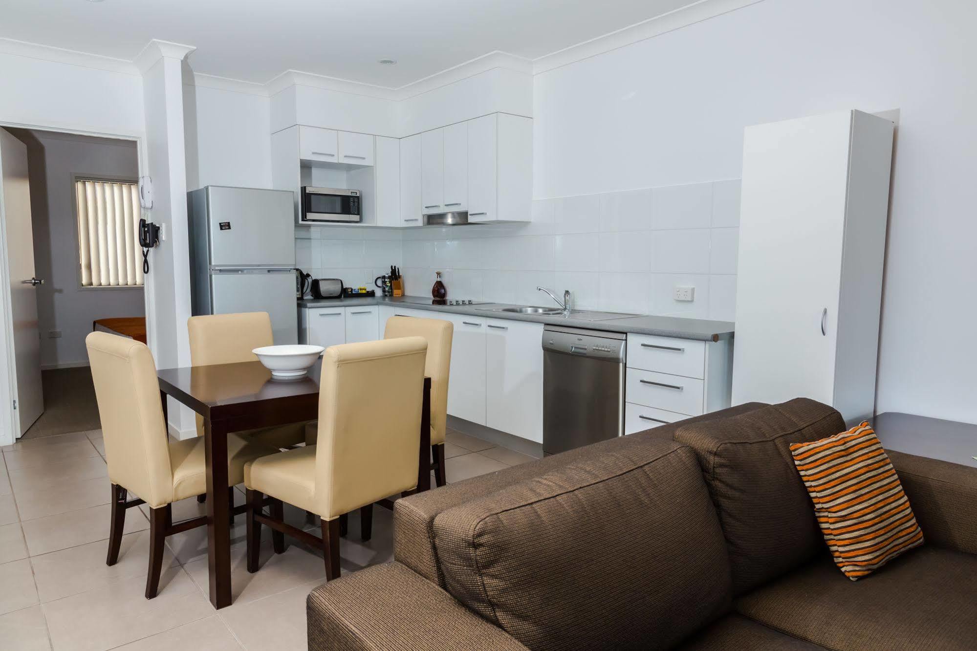 Gladstone Heights Executive Apartments ภายนอก รูปภาพ