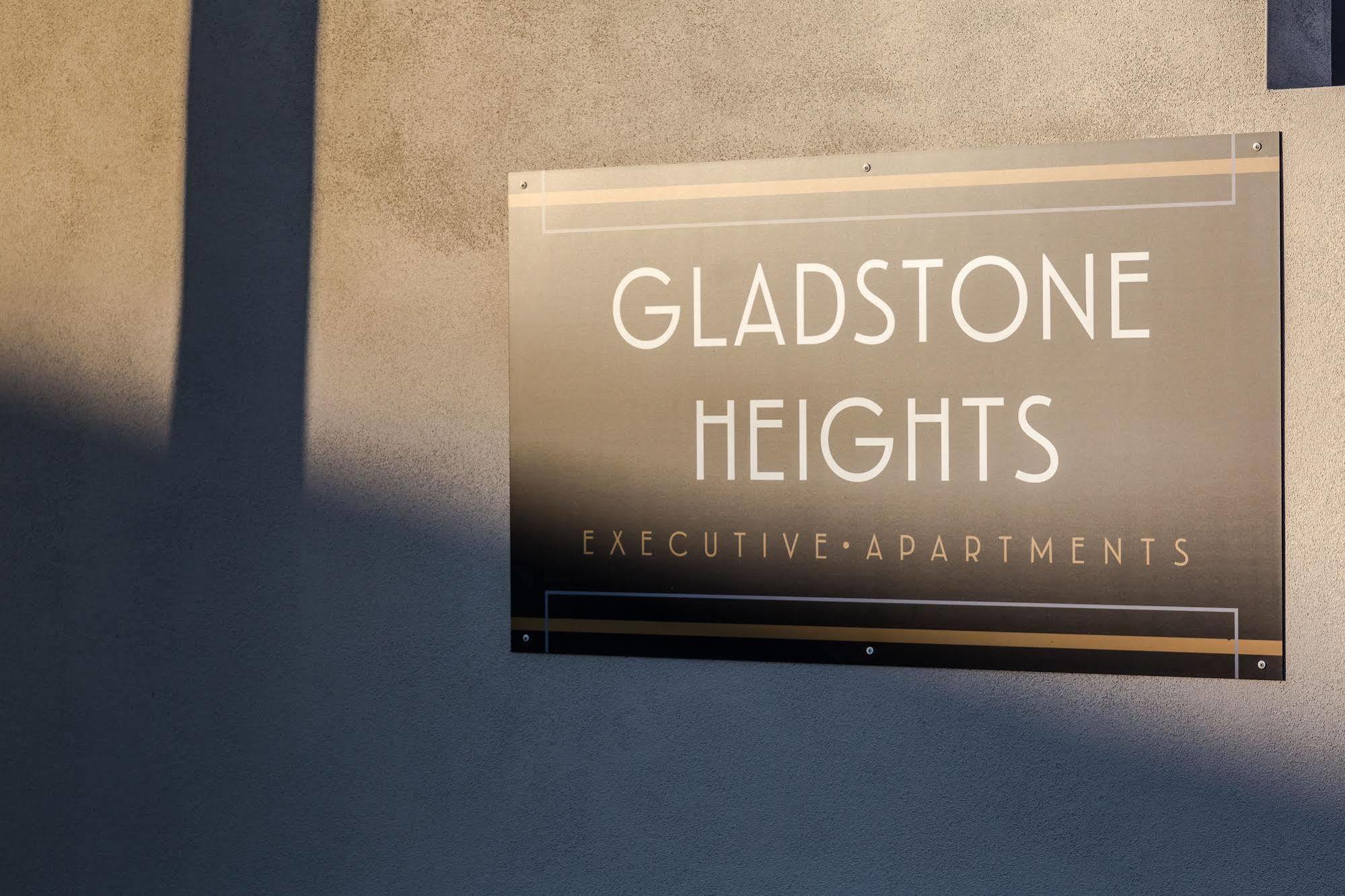 Gladstone Heights Executive Apartments ภายนอก รูปภาพ